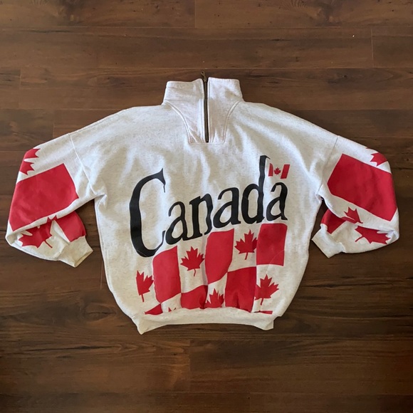 Unique Vintage Other - Vintage Canada Sweater